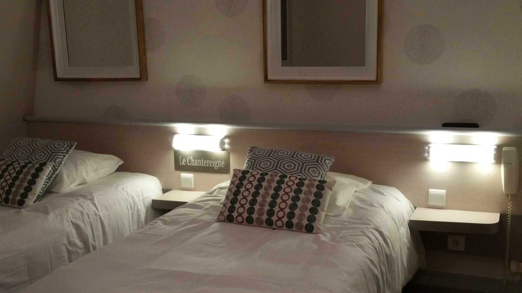 Hotel Le Chantereigne Les Noes-pres-Troyes Екстериор снимка